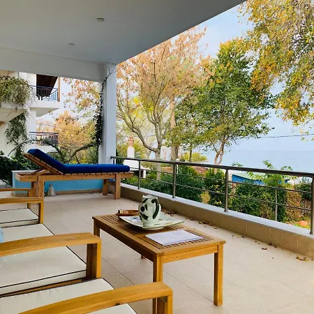 Beachfront Olympus Villa - Bright & Sunny Retreats *