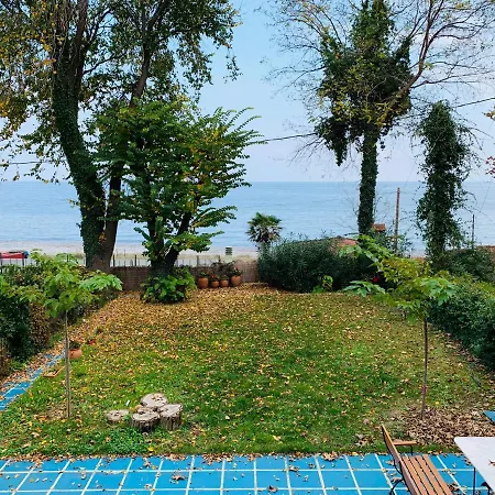 Beachfront Olympus Villa - Bright & Sunny Retreats *