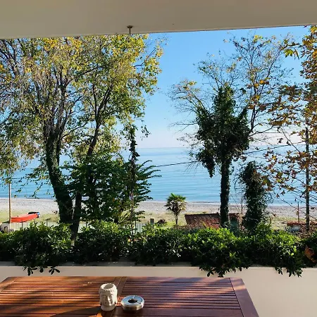 Beachfront Olympus Villa - Bright & Sunny Retreats Holiday home *